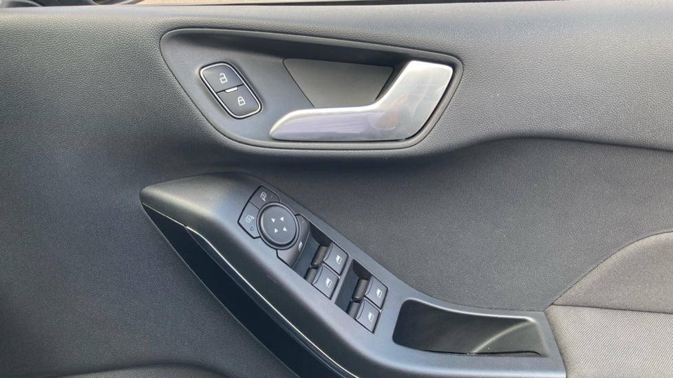 Ford Fiesta 1.0 EcoBoost Hybrid mHEV 125 Titanium 5dr Petrol Hatchback - Image 23