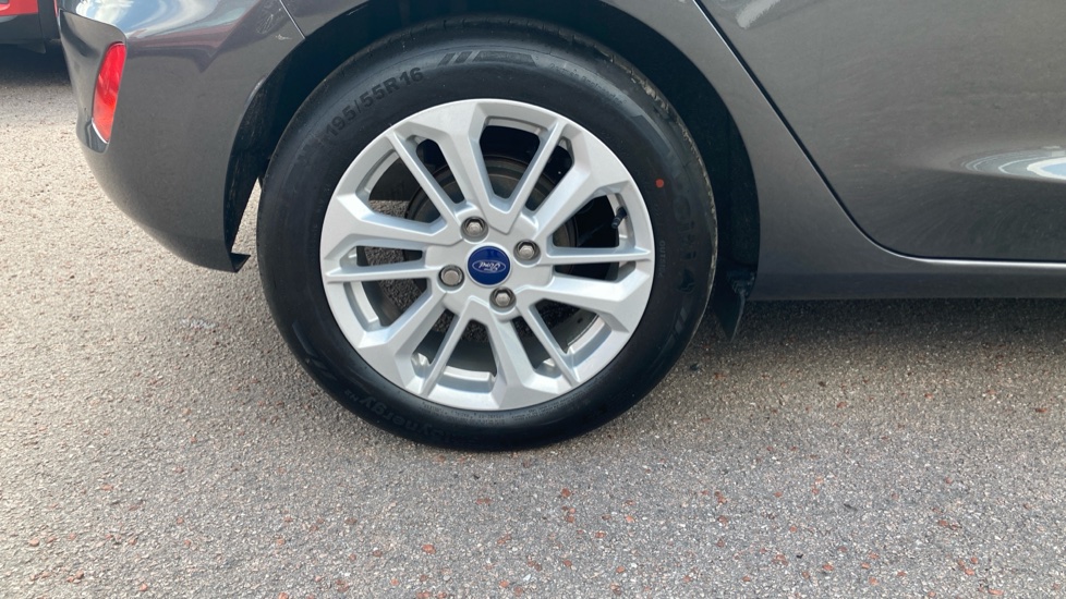 Ford Fiesta 1.0 EcoBoost Hybrid mHEV 125 Titanium 5dr Petrol Hatchback - Image 29