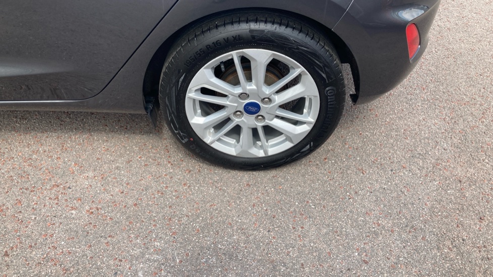 Ford Fiesta 1.0 EcoBoost Hybrid mHEV 125 Titanium 5dr Petrol Hatchback - Image 32