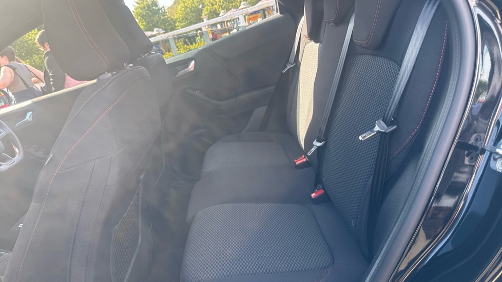 Ford Puma 1.0 EcoBoost Hybrid mHEV ST-Line 5dr Petrol Hatchback - Image 16