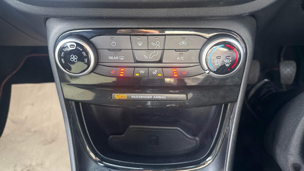 Ford Puma 1.0 EcoBoost Hybrid mHEV ST-Line 5dr Petrol Hatchback - Image 21