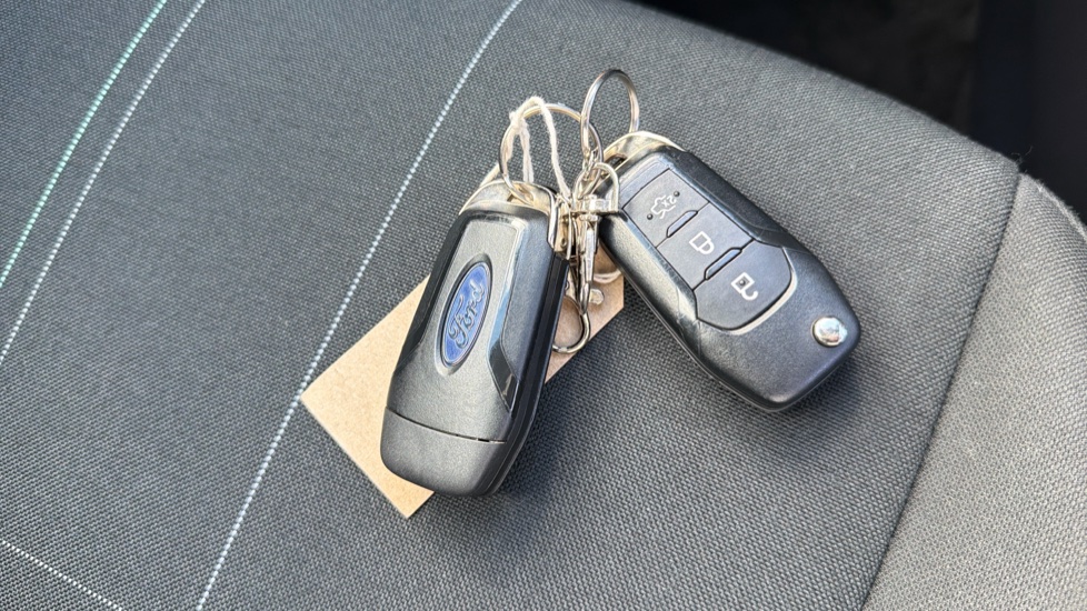 Ford Fiesta 1.1 75 Trend 5dr Petrol Hatchback - Image 20