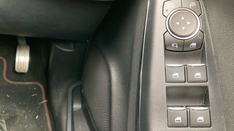 Ford Puma 1.0 EcoBoost Hybrid mHEV ST-Line 5dr Petrol Hatchback - Image 43