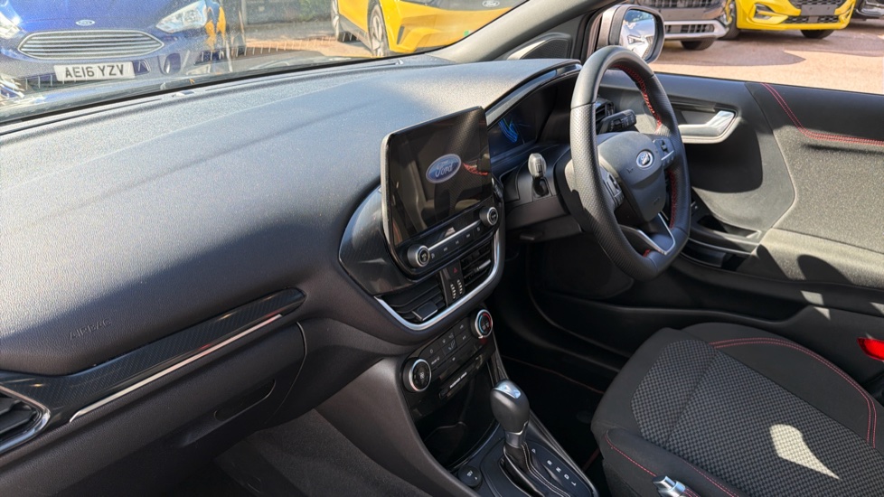 Ford Puma 1.0 EcoBoost Hybrid mHEV ST-Line 5dr DCT Petrol Hatchback - Image 9