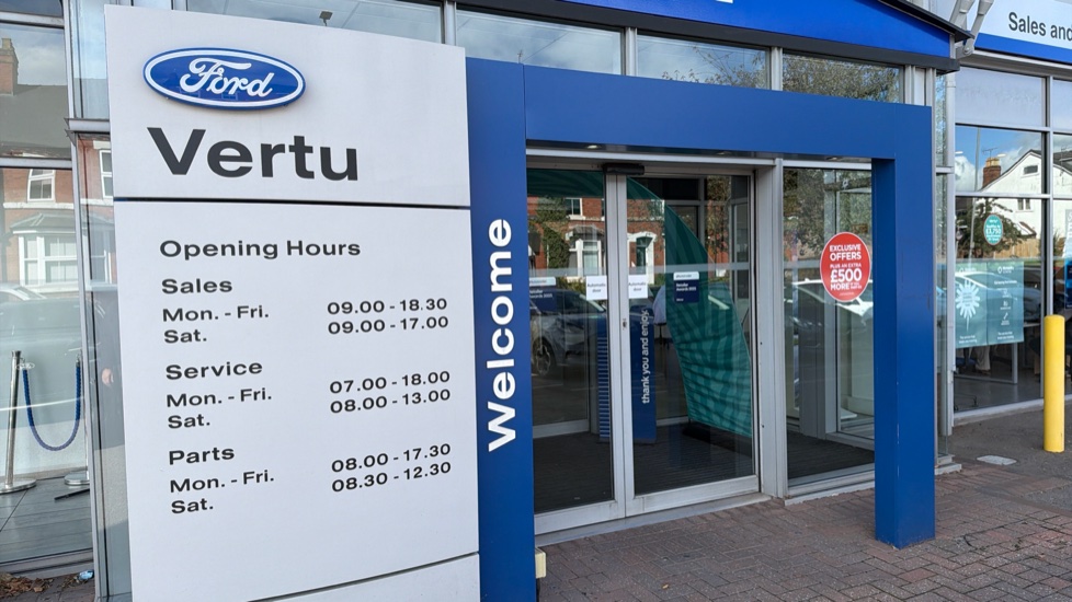 Ford Puma 1.0 EcoBoost Hybrid mHEV ST-Line 5dr DCT Petrol Hatchback - Image 24