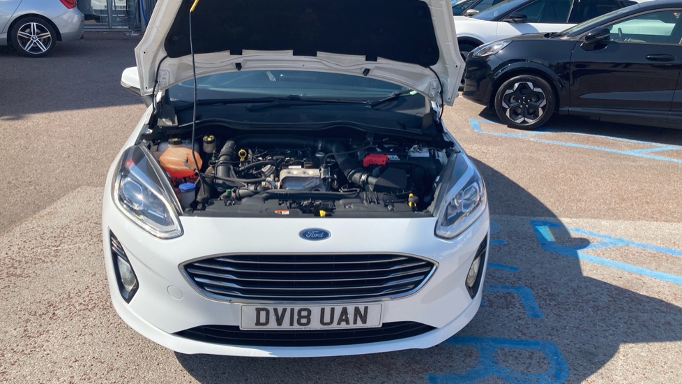 Ford Fiesta 1.0 EcoBoost Zetec 3dr Petrol Hatchback - Image 8