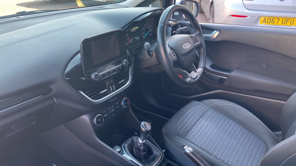 Ford Fiesta 1.0 EcoBoost Zetec 3dr Petrol Hatchback - Image 9