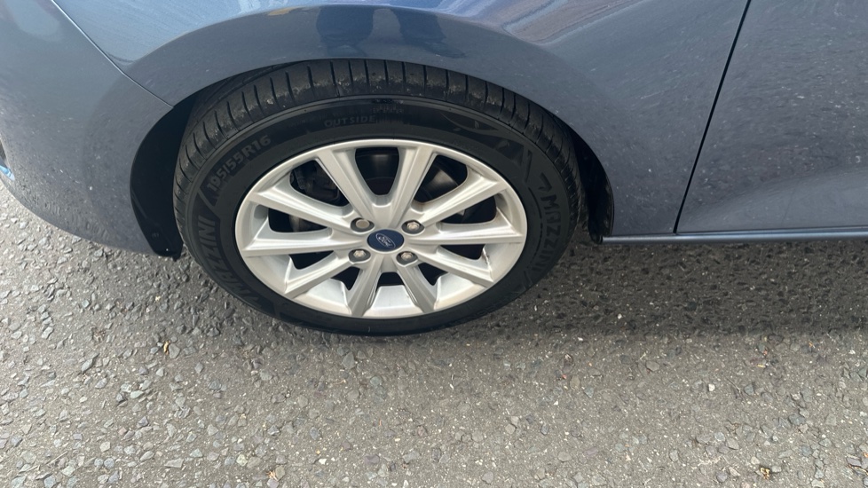 Ford Fiesta 1.0 EcoBoost 125 Titanium 5dr Petrol Hatchback - Image 35
