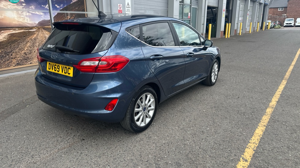 Ford Fiesta 1.0 EcoBoost 125 Titanium 5dr Petrol Hatchback - Image 44