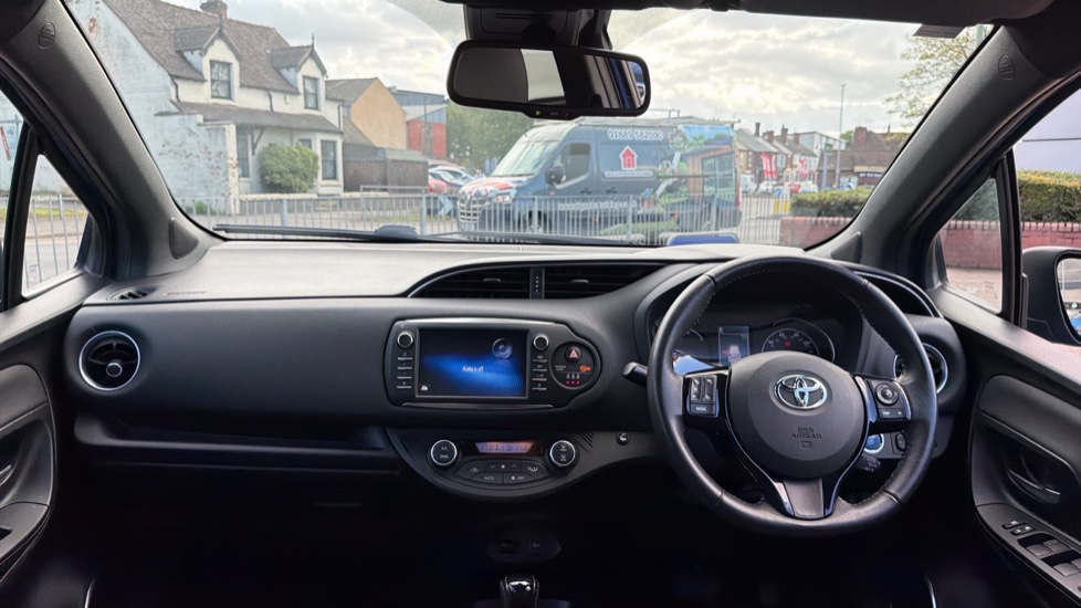Toyota Yaris 1.5 Hybrid Excel 5dr CVT Hybrid Hatchback - Image 10