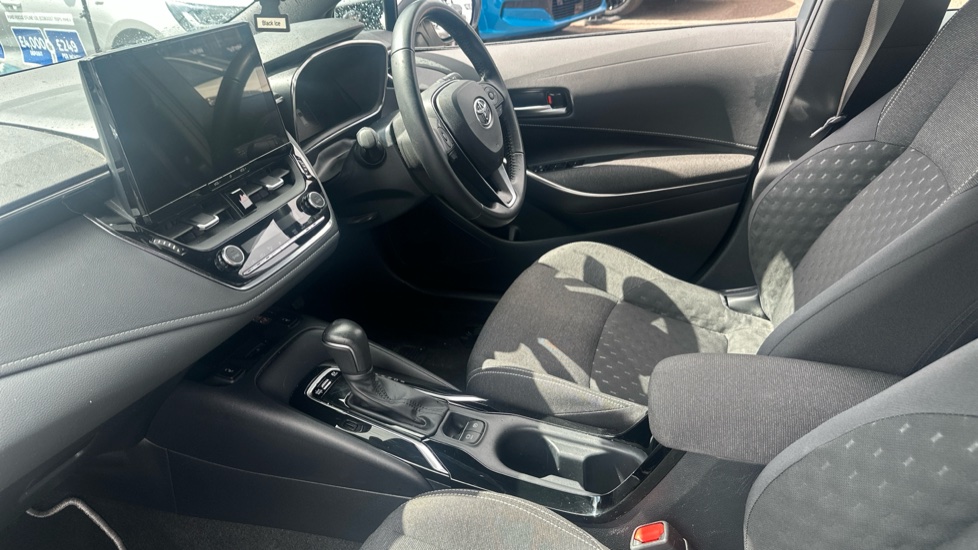 Toyota Corolla 1.8 Hybrid Icon 5dr CVT Hybrid Hatchback - Image 9