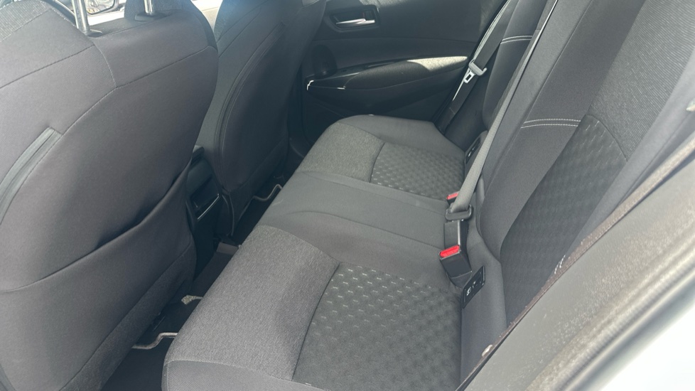 Toyota Corolla 1.8 Hybrid Icon 5dr CVT Hybrid Hatchback - Image 16