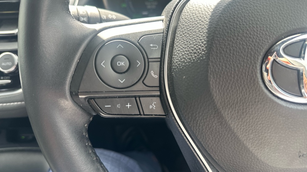 Toyota Corolla 1.8 Hybrid Icon 5dr CVT Hybrid Hatchback - Image 29