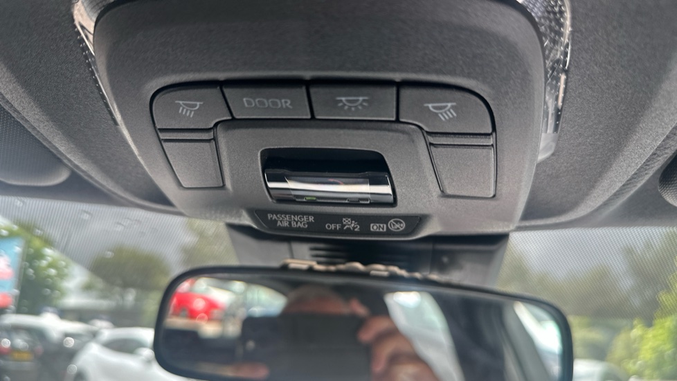 Toyota Corolla 1.8 Hybrid Icon 5dr CVT Hybrid Hatchback - Image 33
