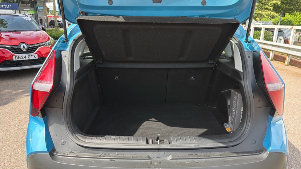 Hyundai BAYON 1.0 TGDi 48V MHEV SE Connect 5dr DCT Petrol Hatchback - Image 4