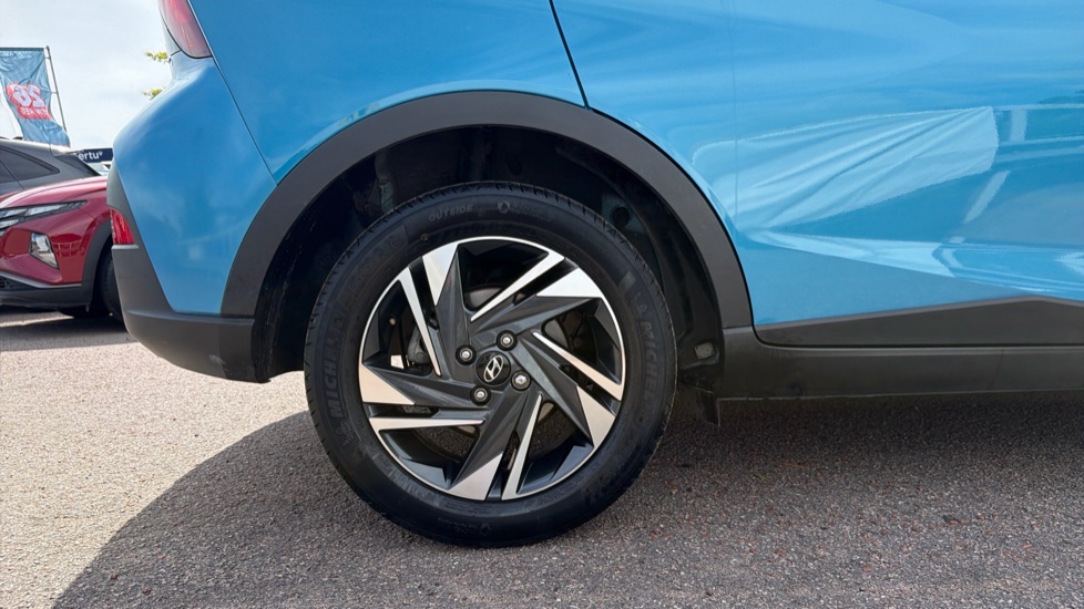 Hyundai BAYON 1.0 TGDi 48V MHEV SE Connect 5dr DCT Petrol Hatchback - Image 7