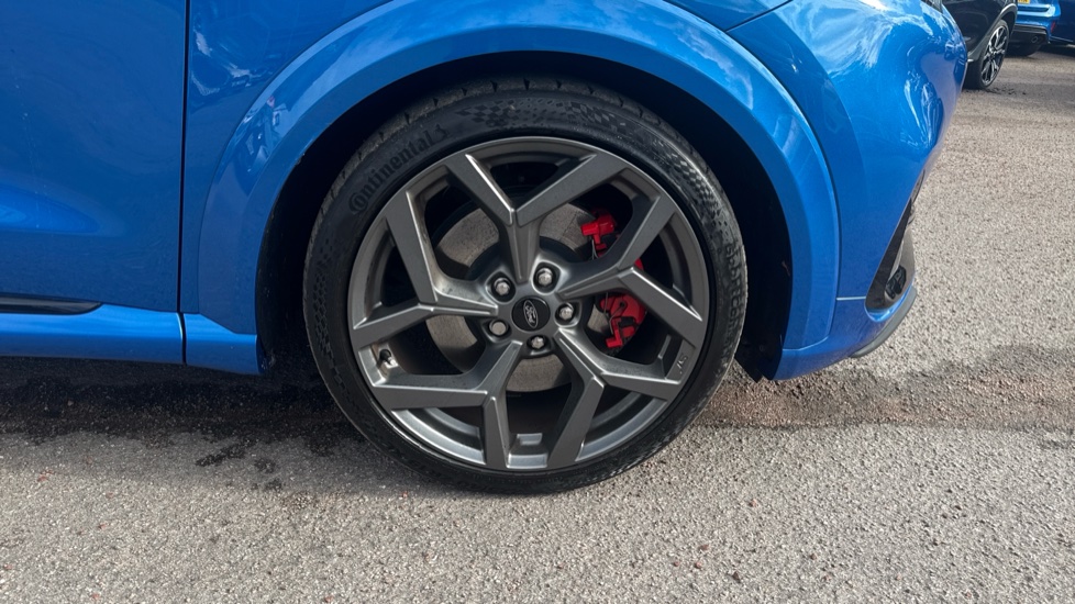 Ford Puma ST 1.0 EcoBoost Hybrid mHEV 170 ST 5dr DCT Petrol Hatchback - Image 42