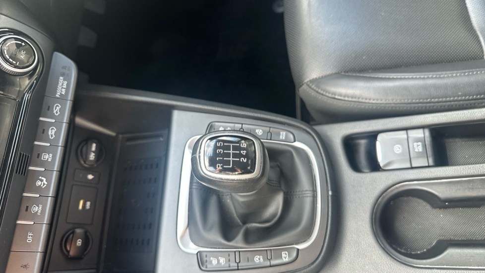 Hyundai KONA 1.0 TGDi 48V MHEV Ultimate 5dr Petrol Hatchback - Image 13