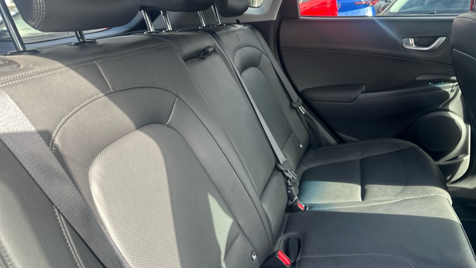 Hyundai KONA 1.0 TGDi 48V MHEV Ultimate 5dr Petrol Hatchback - Image 15