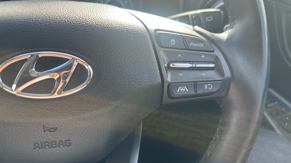 Hyundai KONA 1.0 TGDi 48V MHEV Ultimate 5dr Petrol Hatchback - Image 32