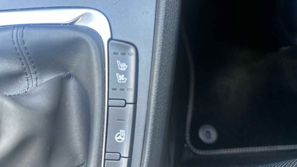 Hyundai KONA 1.0 TGDi 48V MHEV Ultimate 5dr Petrol Hatchback - Image 37