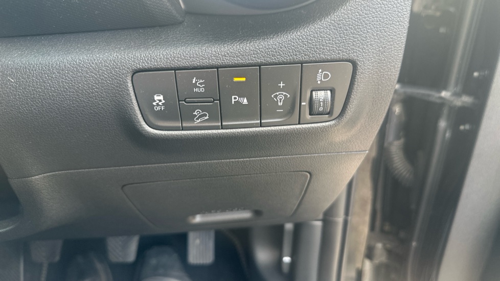 Hyundai KONA 1.0 TGDi 48V MHEV Ultimate 5dr Petrol Hatchback - Image 39