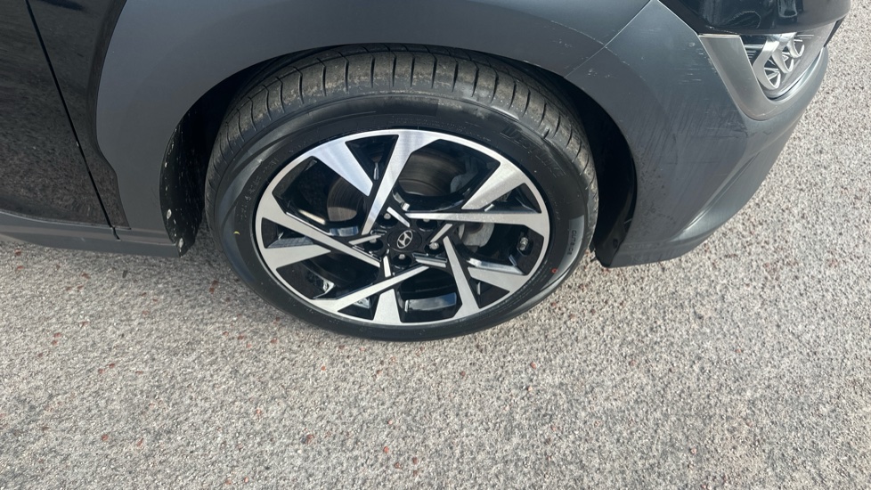 Hyundai KONA 1.0 TGDi 48V MHEV Ultimate 5dr Petrol Hatchback - Image 42