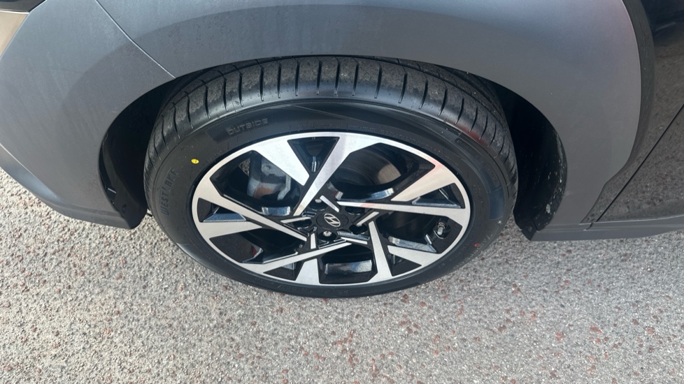 Hyundai KONA 1.0 TGDi 48V MHEV Ultimate 5dr Petrol Hatchback - Image 43