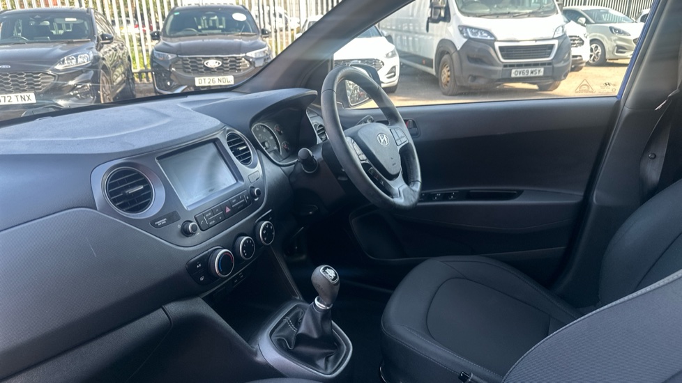 Hyundai i10 1.0 Go SE 5dr Petrol Hatchback - Image 9