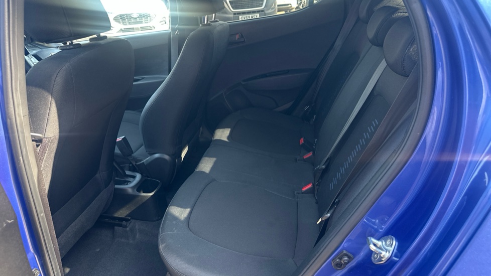 Hyundai i10 1.0 Go SE 5dr Petrol Hatchback - Image 16