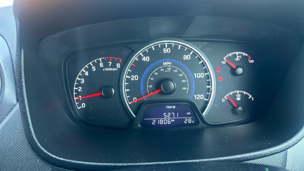 Hyundai i10 1.0 Go SE 5dr Petrol Hatchback - Image 18
