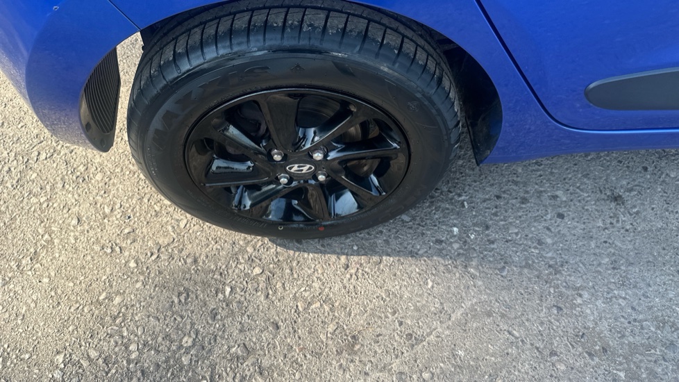 Hyundai i10 1.0 Go SE 5dr Petrol Hatchback - Image 31