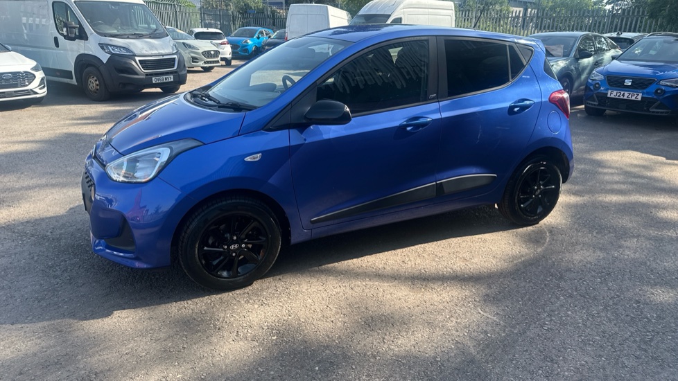 Hyundai i10 1.0 Go SE 5dr Petrol Hatchback - Image 35