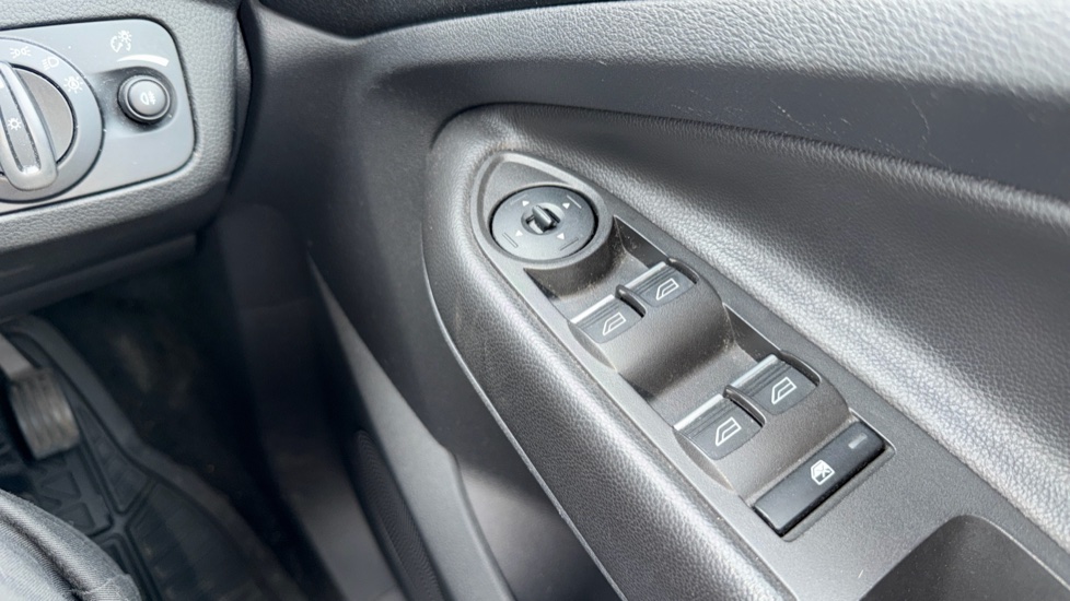 Ford Kuga 2.0 TDCi 150 Titanium X 5dr 2WD Diesel Estate - Image 35