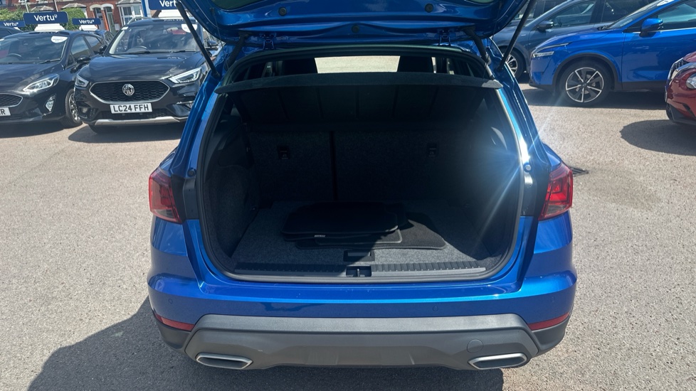 SEAT Arona 1.0 TSI 115 FR Sport 5dr DSG Petrol Hatchback - Image 4