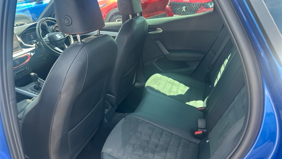 SEAT Arona 1.0 TSI 115 FR Sport 5dr DSG Petrol Hatchback - Image 16