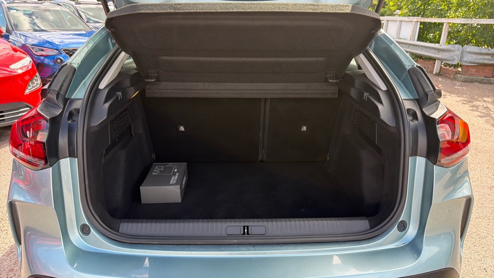 Citroen C4 1.2 PureTech You 5dr Petrol Hatchback - Image 4
