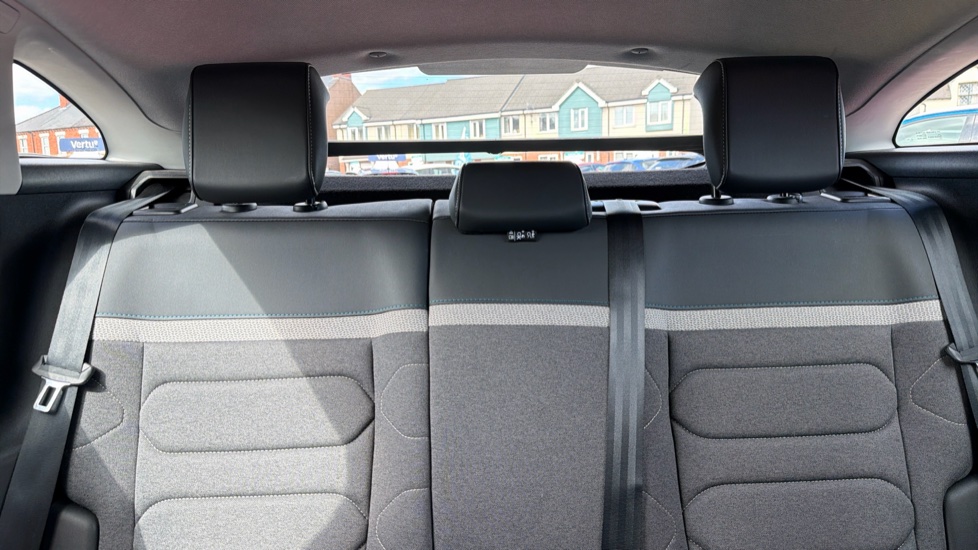 Citroen C4 1.2 PureTech You 5dr Petrol Hatchback - Image 15