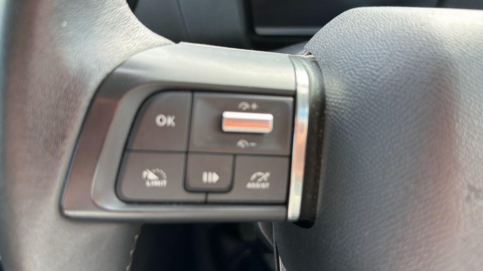 Citroen C4 1.2 PureTech You 5dr Petrol Hatchback - Image 36