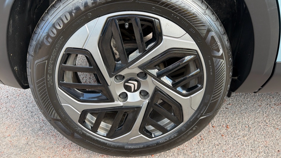 Citroen C4 1.2 PureTech You 5dr Petrol Hatchback - Image 38
