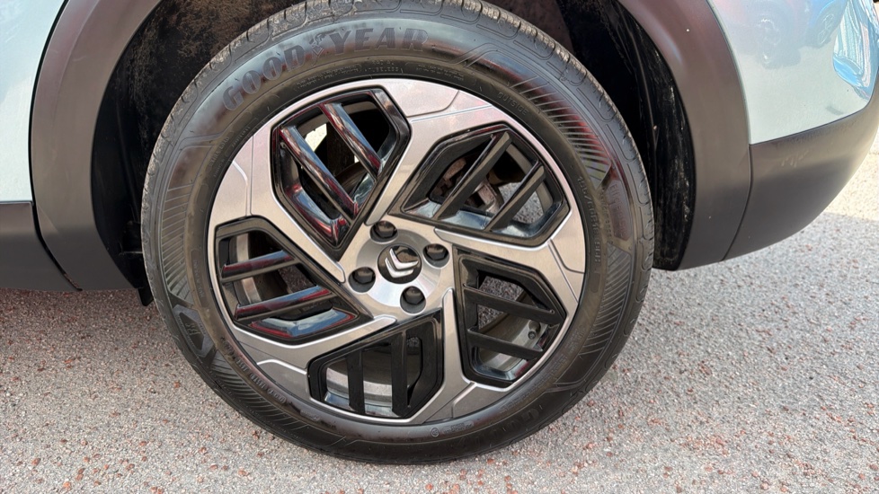 Citroen C4 1.2 PureTech You 5dr Petrol Hatchback - Image 41