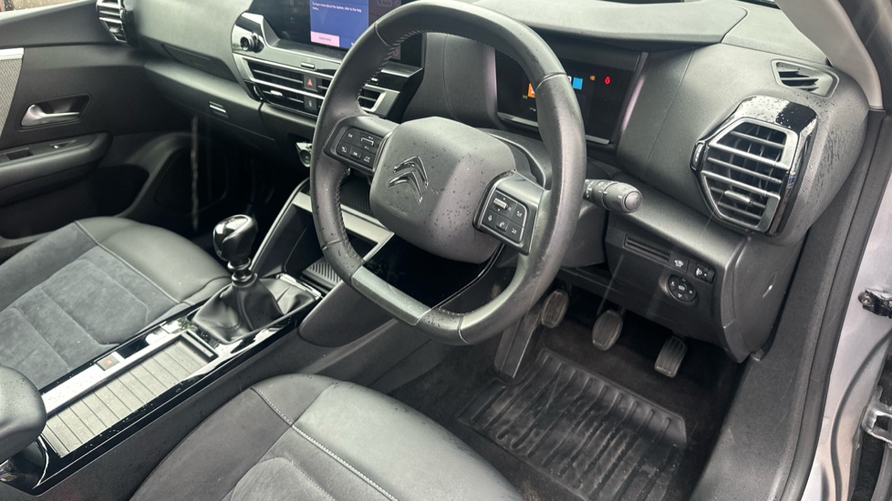 Citroen C4 1.2 PureTech [130] Max 5dr Petrol Hatchback - Image 11