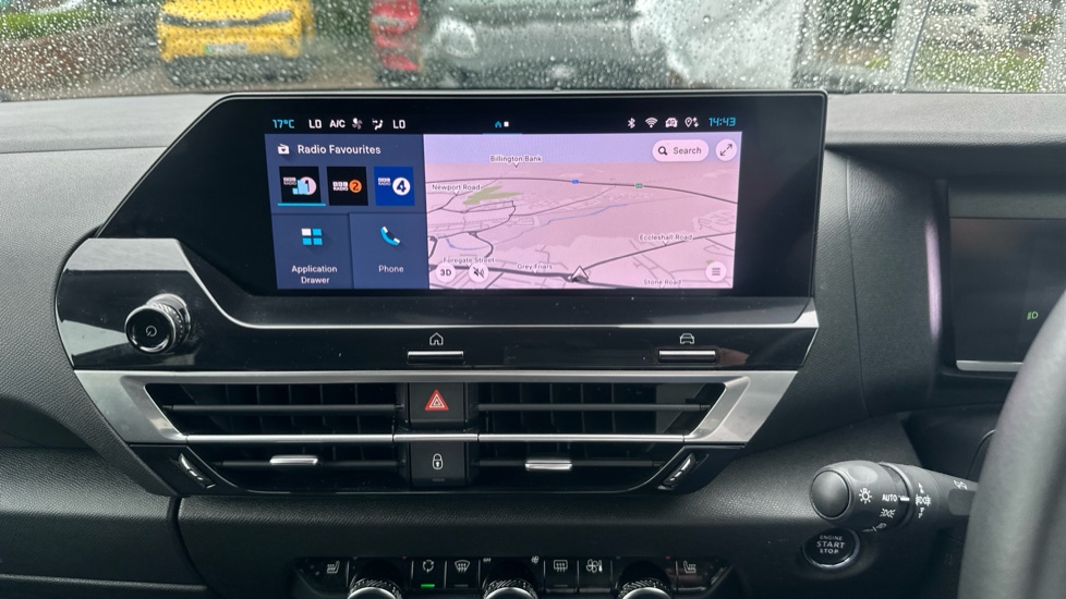 Citroen C4 1.2 PureTech [130] Max 5dr Petrol Hatchback - Image 32