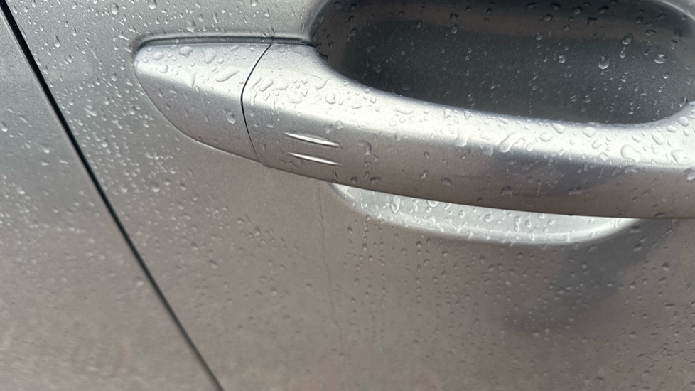 Citroen C4 1.2 PureTech [130] Max 5dr Petrol Hatchback - Image 39