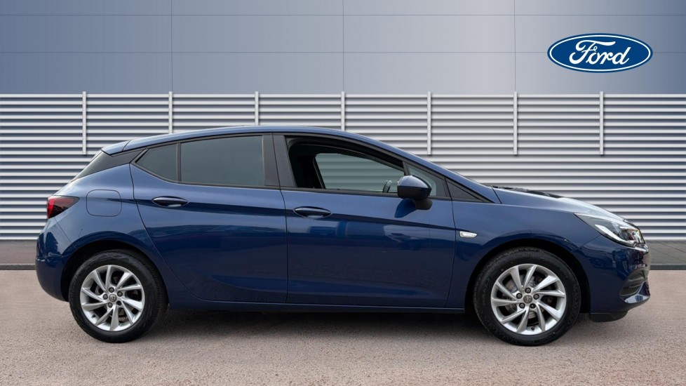 Vauxhall Astra 1.2 Turbo 130 Business Edition Nav 5dr Petrol Hatchback - Image 5