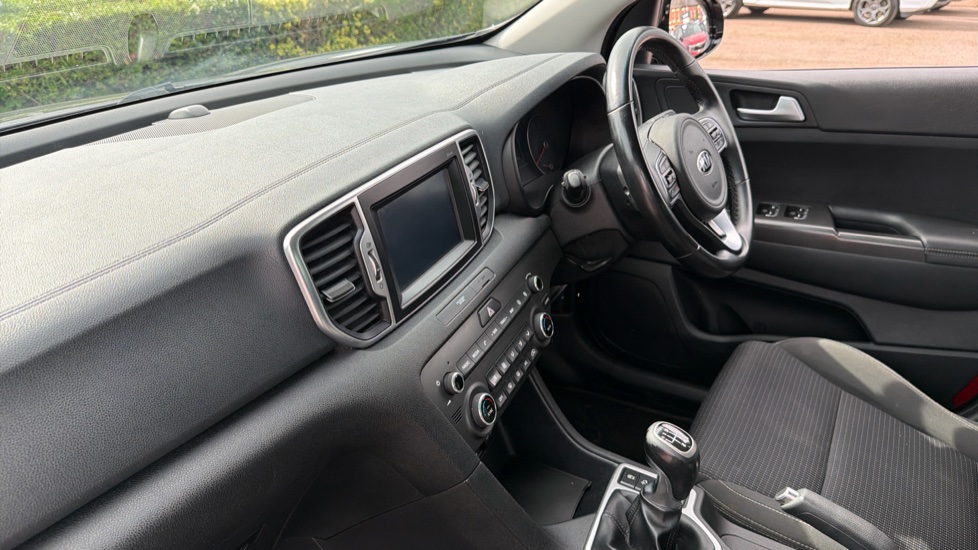 Kia Sportage 1.7 CRDi ISG 2 5dr Diesel Estate - Image 9