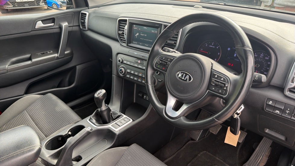 Kia Sportage 1.7 CRDi ISG 2 5dr Diesel Estate - Image 11
