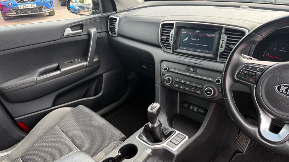 Kia Sportage 1.7 CRDi ISG 2 5dr Diesel Estate - Image 14