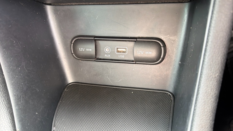 Kia Sportage 1.7 CRDi ISG 2 5dr Diesel Estate - Image 31