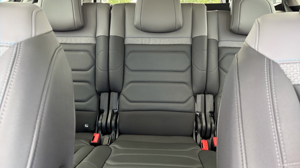 Citroen C5 Aircross 1.5 BlueHDi C-Series Edition 5dr EAT8 Diesel Hatchback - Image 15